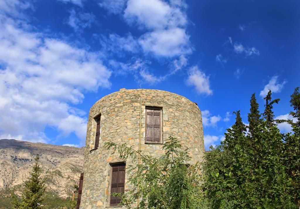 Pyrgos Traditional Village Ágios Kírykos エクステリア 写真